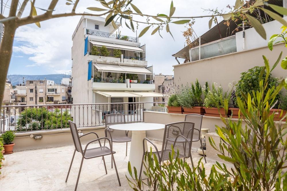 In The Heart Of Athens Apartment Exterior photo